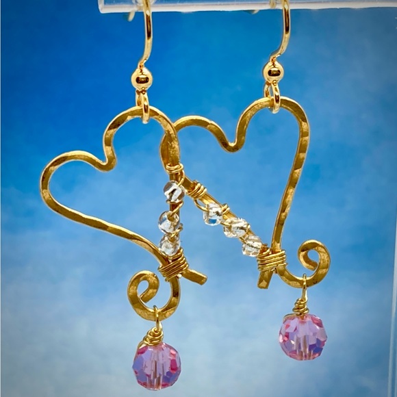 Beautifully Handcrafted Heart Shaped Wire Earrings with Pink Crystal Dangle - Picture 1 of 3